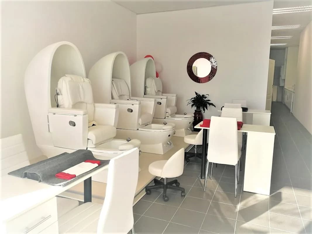 Laleh Nail and Beauty Salon in Langa