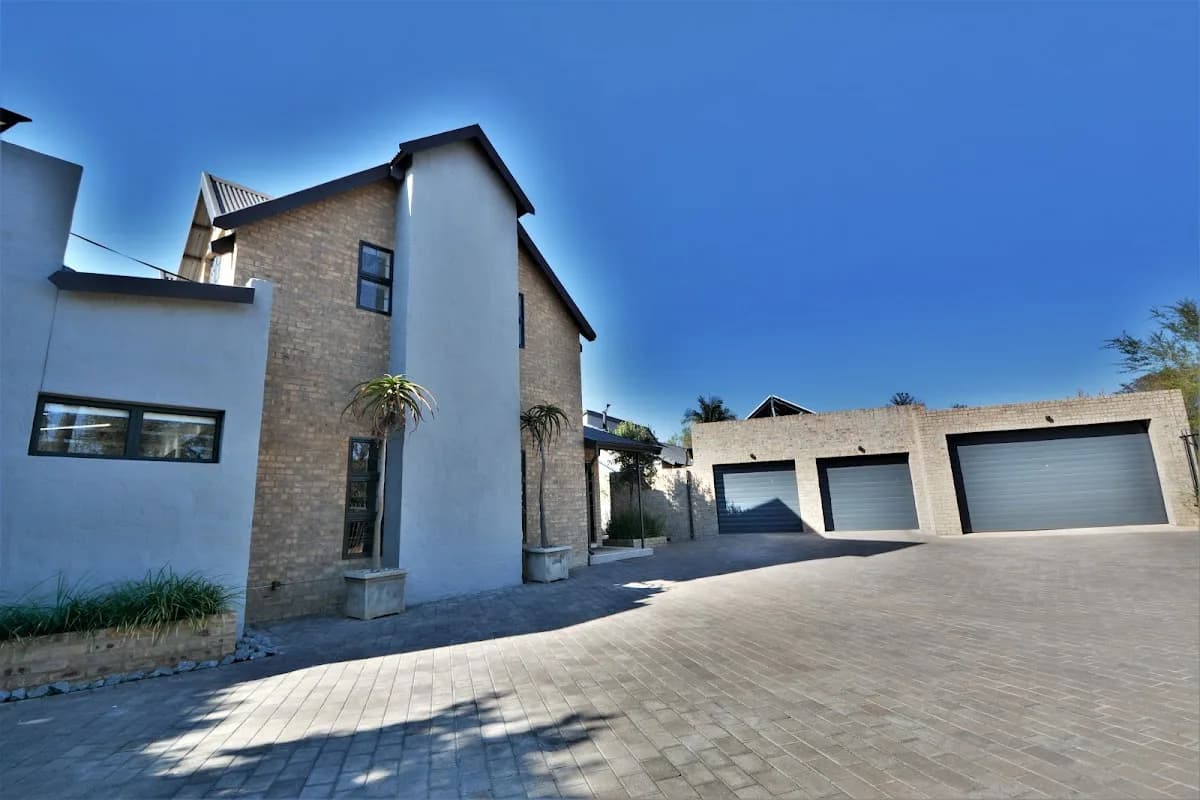Vanguard Properties in Faerie Glen