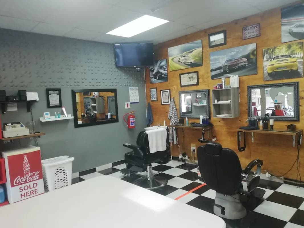 Mediterranean barber shop in Lynnwood