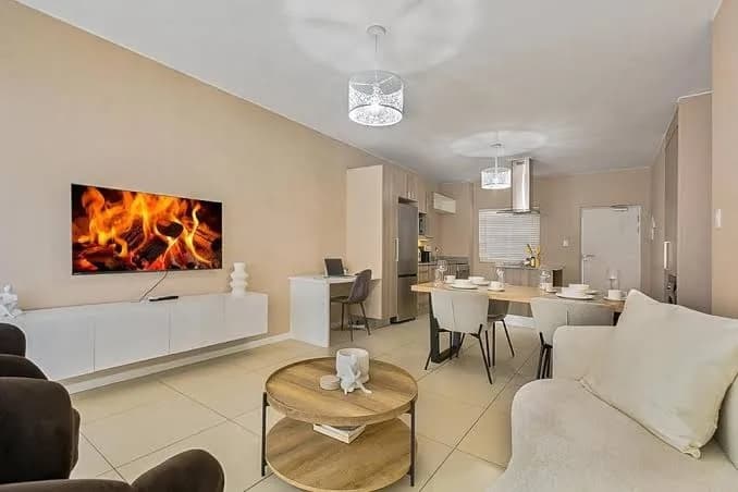 Corporate Luxury - Sandton, Rivonia - Apartment - Ground Floor in Rivonia