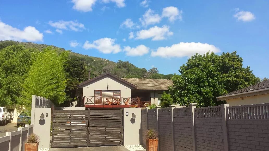 Fouchee Properties in Paarl CBD