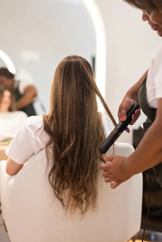 Revel Self-Care Salon in Die Boord