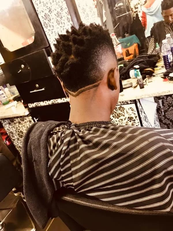 CORBY JAGUARS HAIR SALON in Haenertsburg