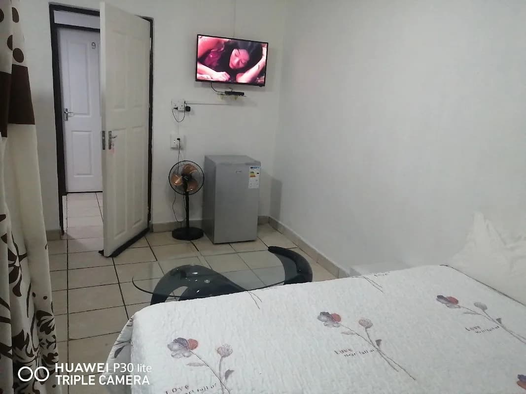 Queen Suites Lodge in Springs