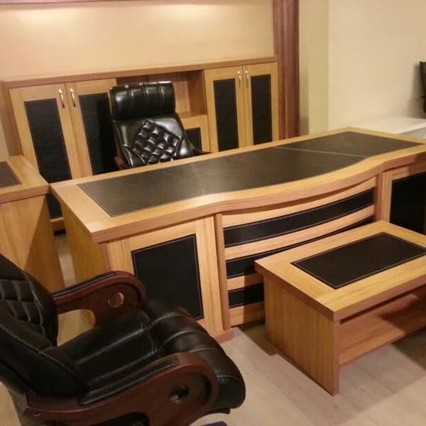 W Classic Furniture in Mabushi