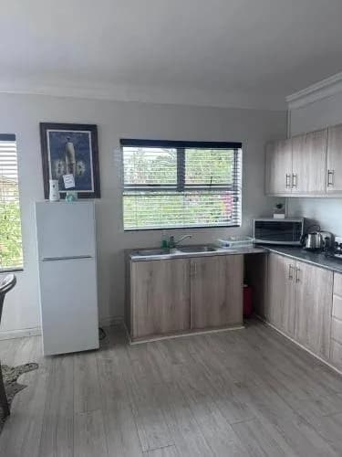 14 on Braemar studio appartment Guest House in La Lucia