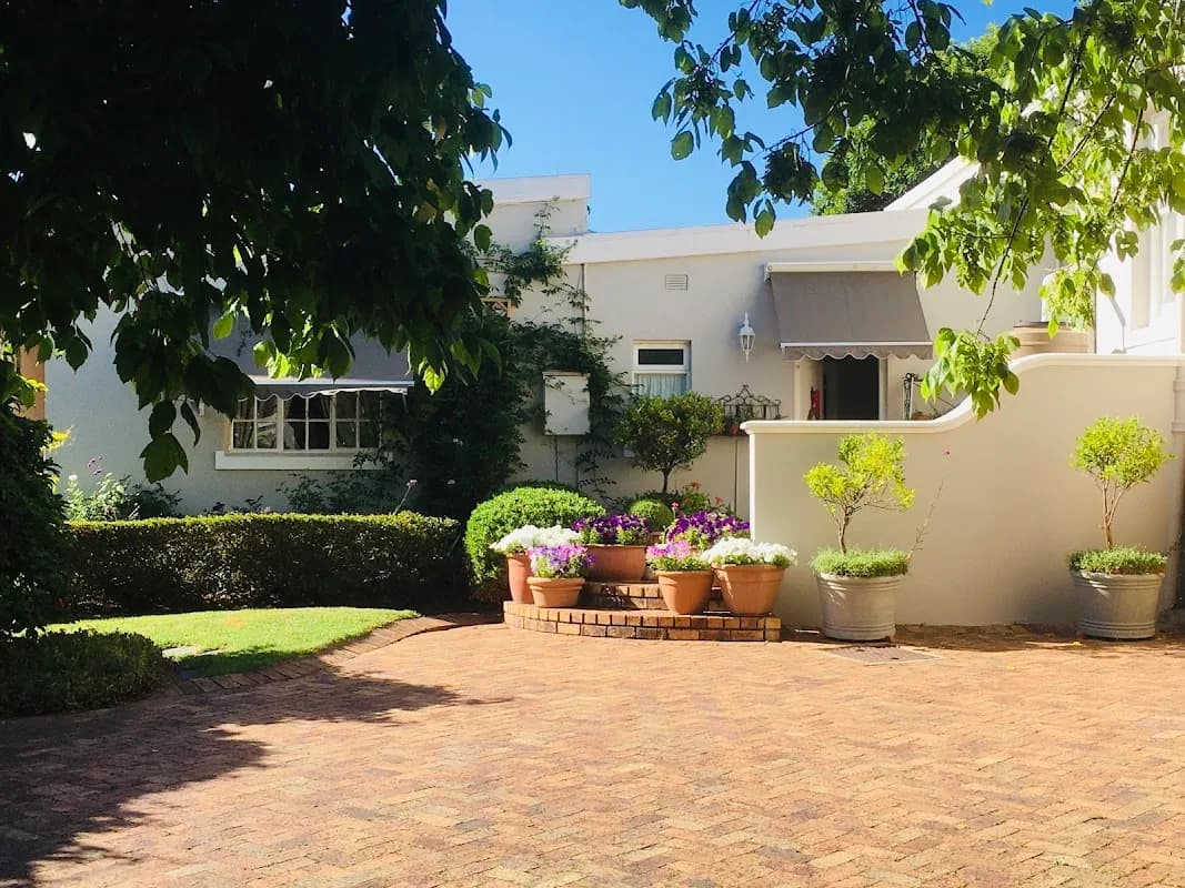 Claremont Rose Cottage in Newlands