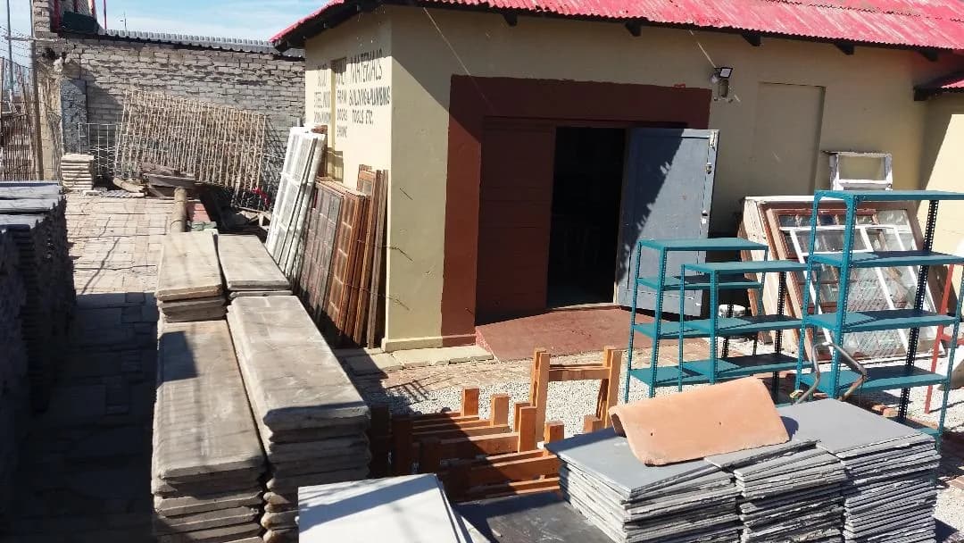 House and About in Gqeberha CBD