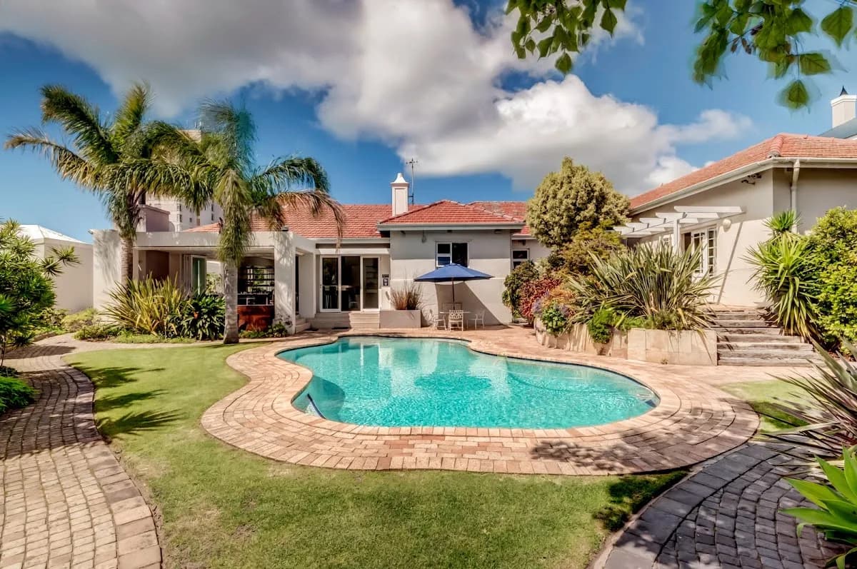 First Avenue Guesthouse in Summerstrand