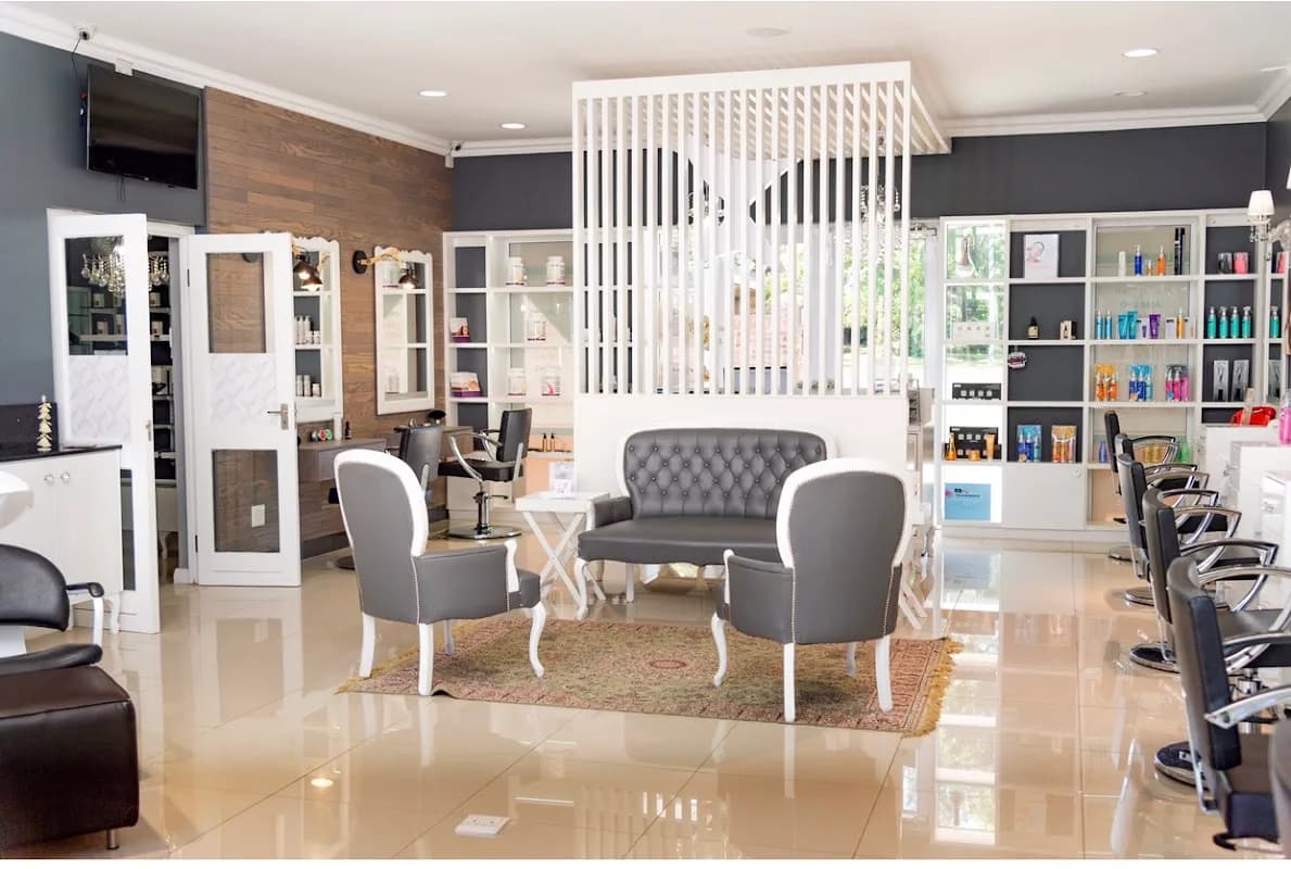Carley Studios Hair & Beauty Salon in Gqeberha CBD
