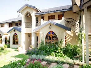 Danlee Overnight Accommodation in Flora Park