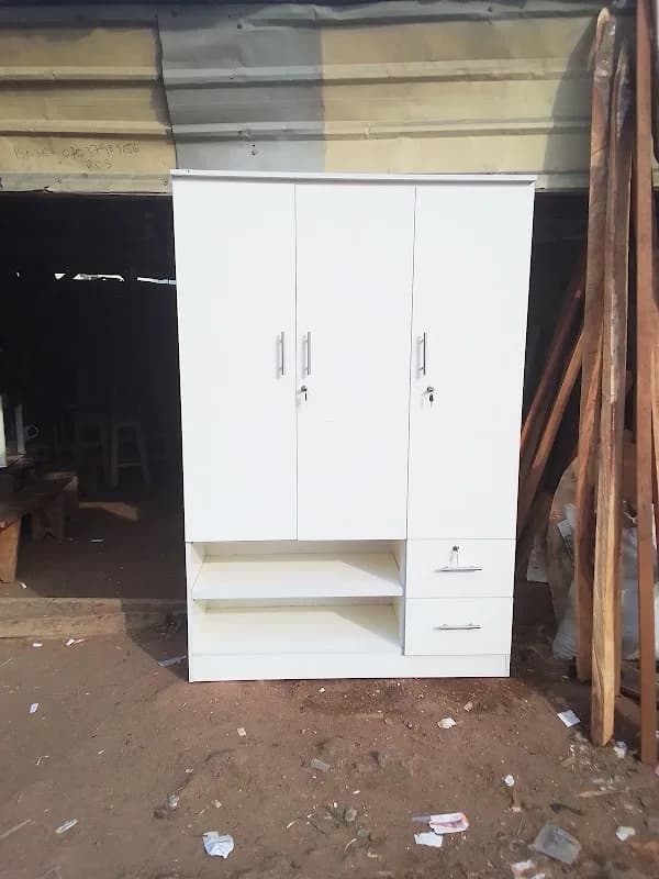 Mutairu Raheem furniture in Karshi