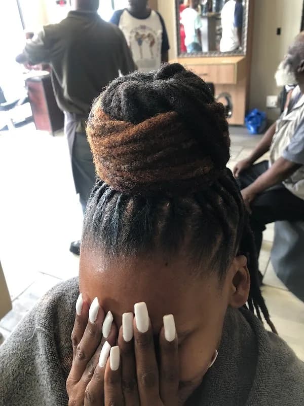 K&L Beauty Salon in Mamelodi
