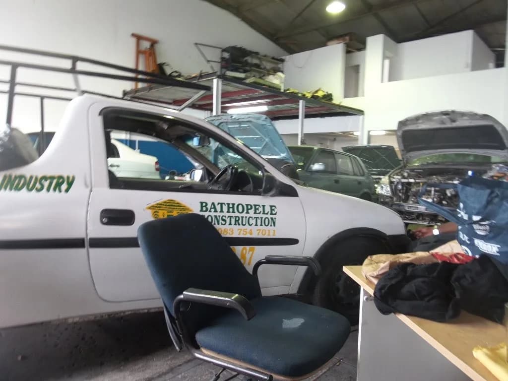PLAZA AUTO REPAIRS in Phoenix