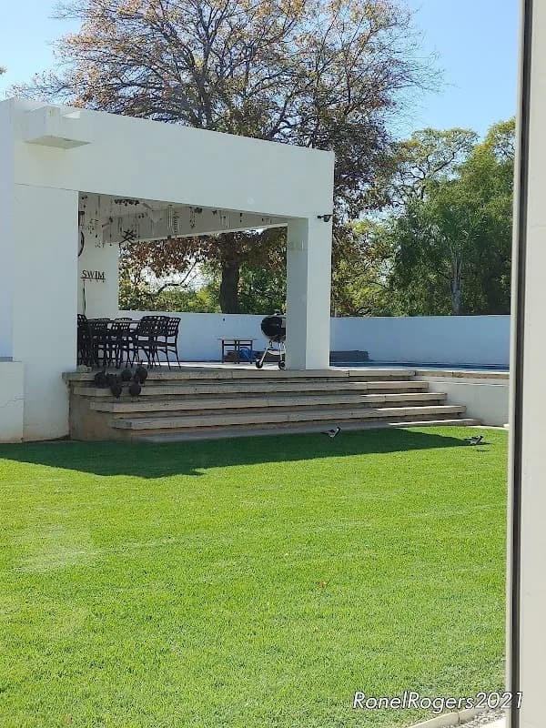 B R Estates in Waterkloof