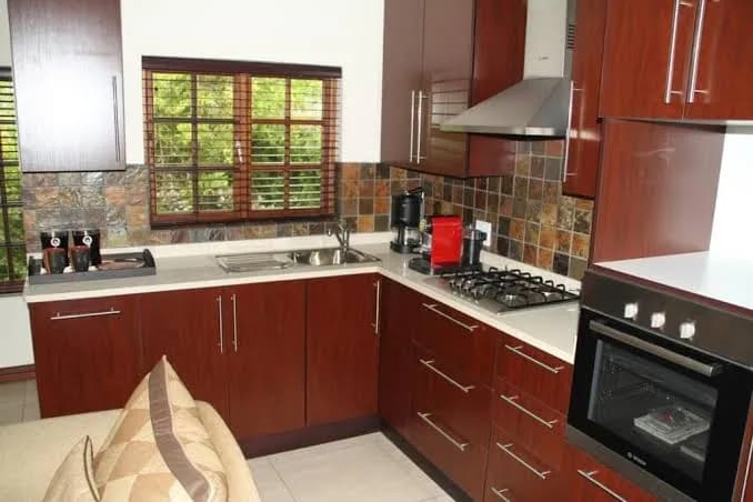 White River Country Estate Self Catering Apartment in White River CBD