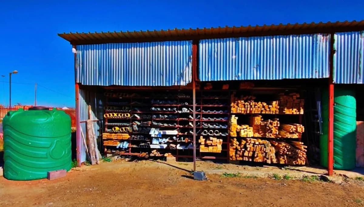 MUSTAFA HARDWARE KHUZANI in Osizweni