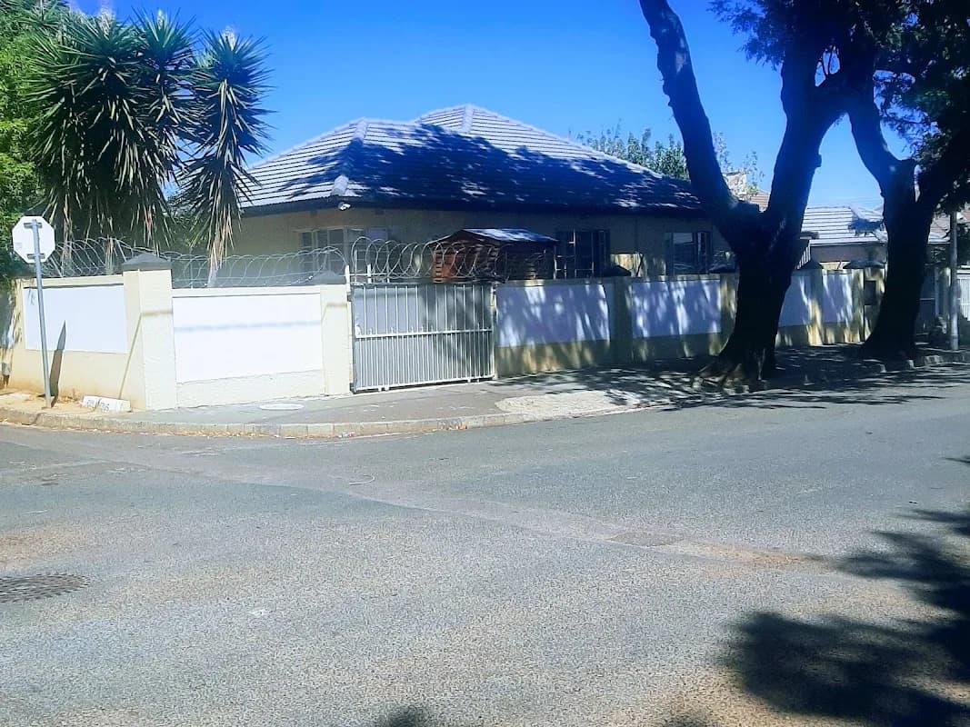 M2t guest house in Somerset West CBD