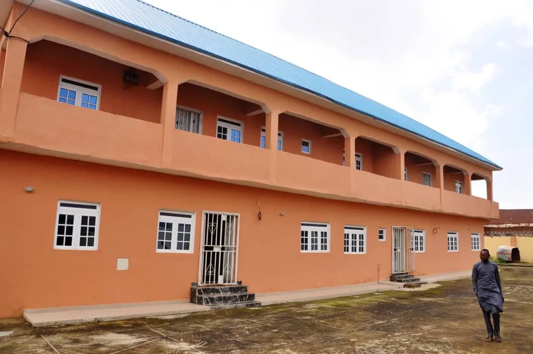 DORBEN POLYTECHNIC STAFF QUARTERS in Dape