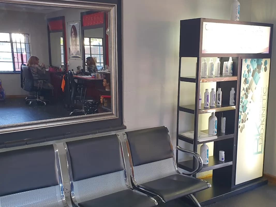 Unique Hair & Beauty in The Moot
