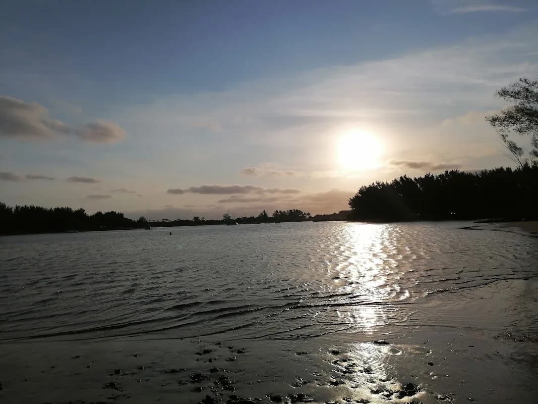 1MONYT in Meerensee
