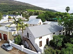 Lemoenkloof Boutique Hotel in Paarl CBD