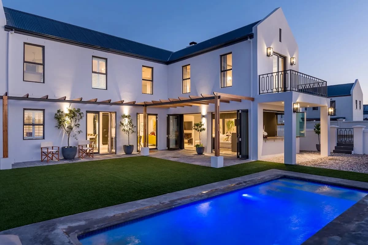 Team Ramos Properties RE/MAX Helderberg in Gordon's Bay