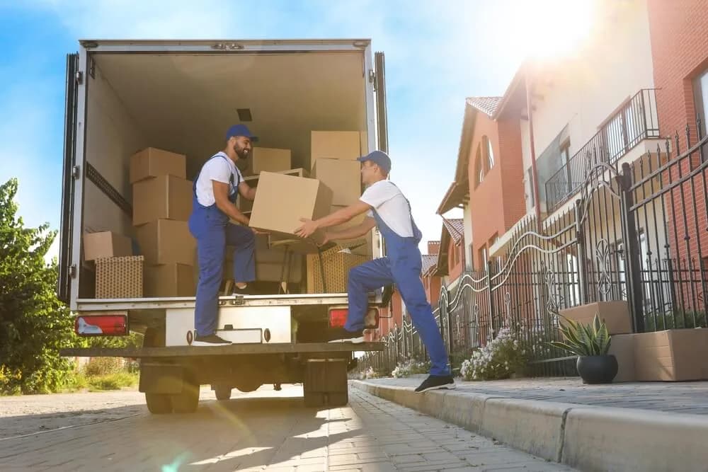 OnTheMove Logistics in Strathavon