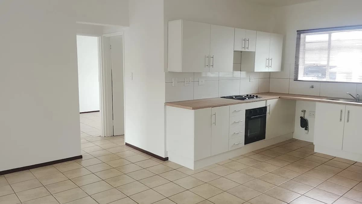 Real Estate Services South Africa in Roodepoort