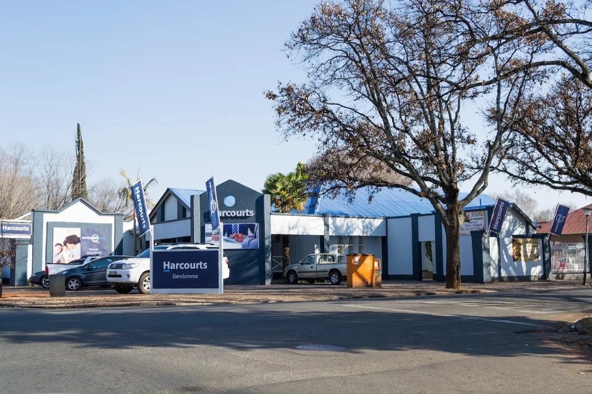 Room & Roof Potch in Potchefstroom CBD