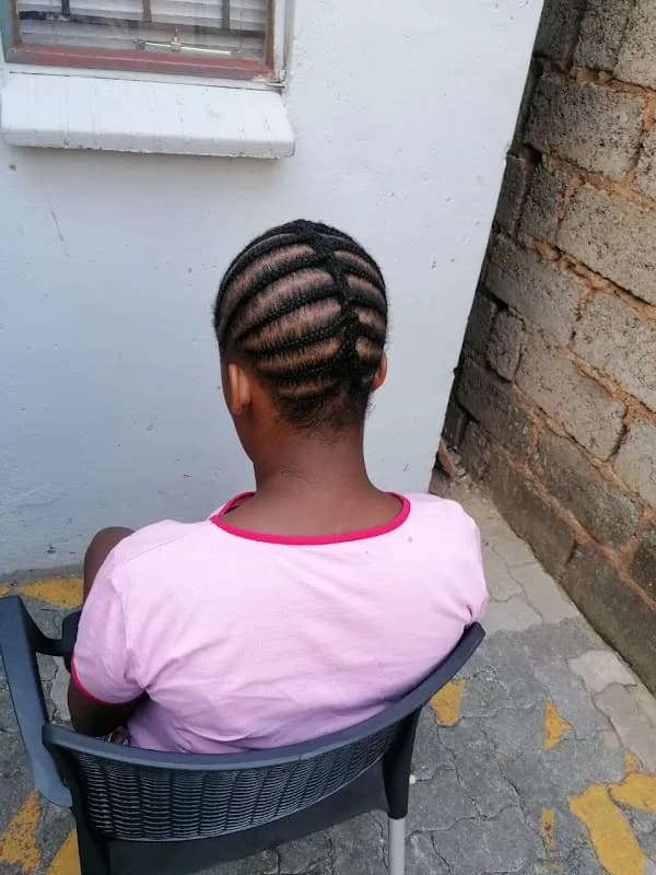 Mabotse HairStudio in Winnie Manthata