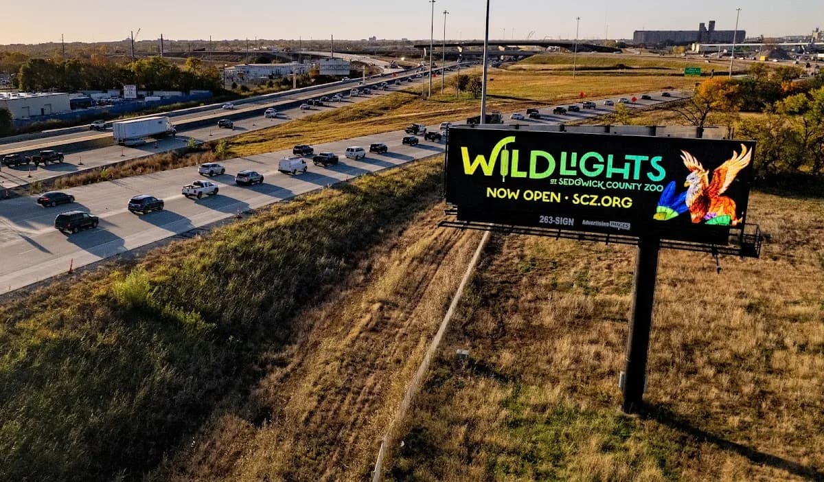 Advertising Images Digital Outdoor in Spirit / Cessna Aerospace