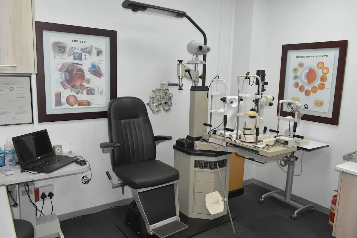 Moffatt Optical Parklane by Vsion Co in Northdale