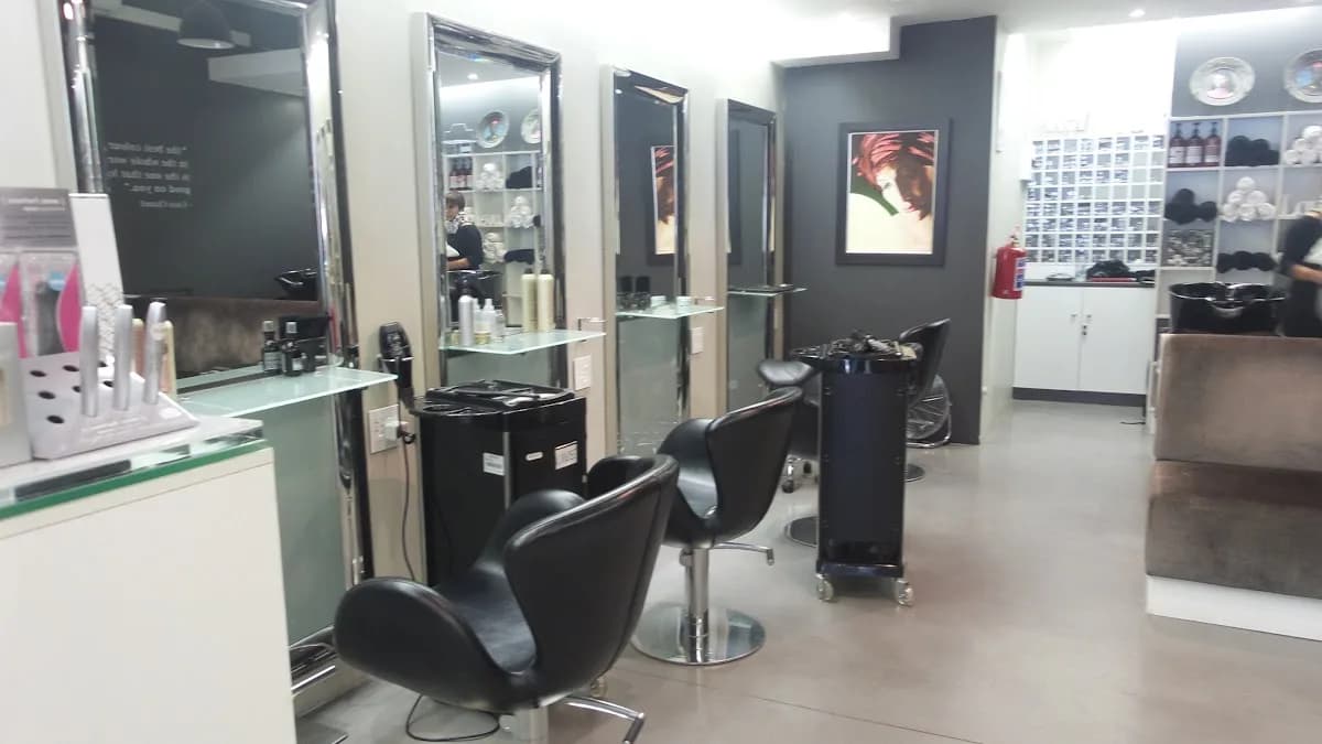 Canham Hair in Newlands