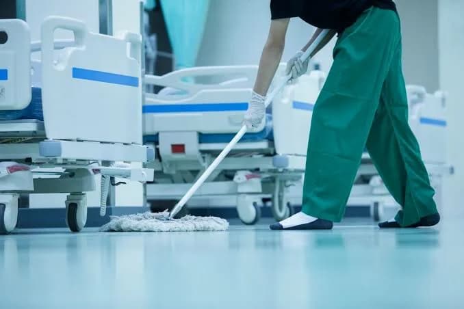 Bylawconstruction and cleaning services in George CBD