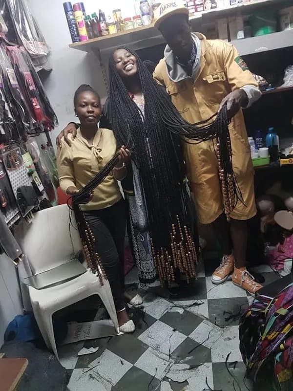 Laliga hair and beauty salon in Gardens