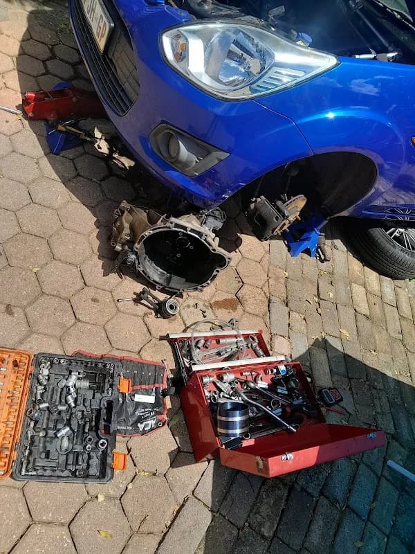 MR AUTODOC mobile mechanic CARS ,TRUCK,BUS&DIESEL GENERATORS 24/7 in West Rand