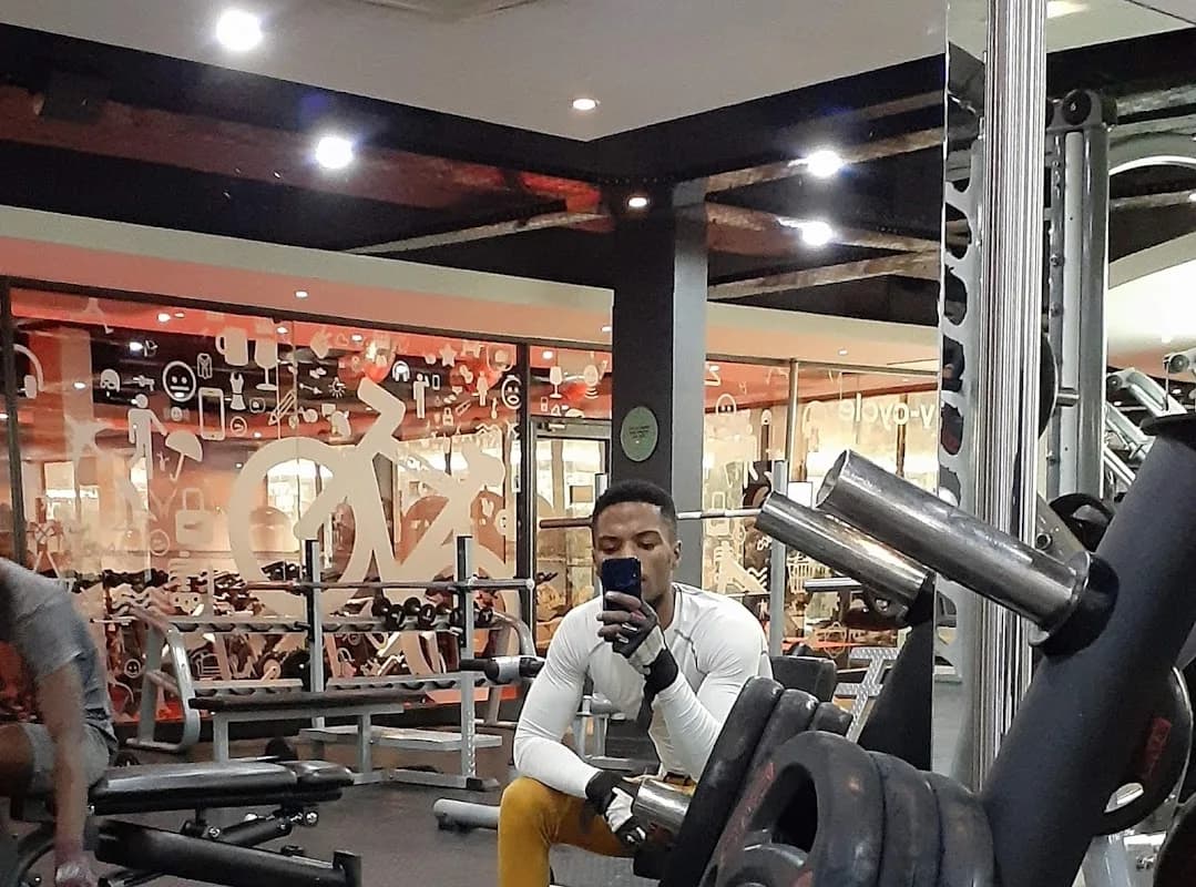 Edge Fitness Clubs Sunnyside in Arcadia
