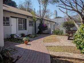 Sandton Hideout SPA and Accommodation in Craighall