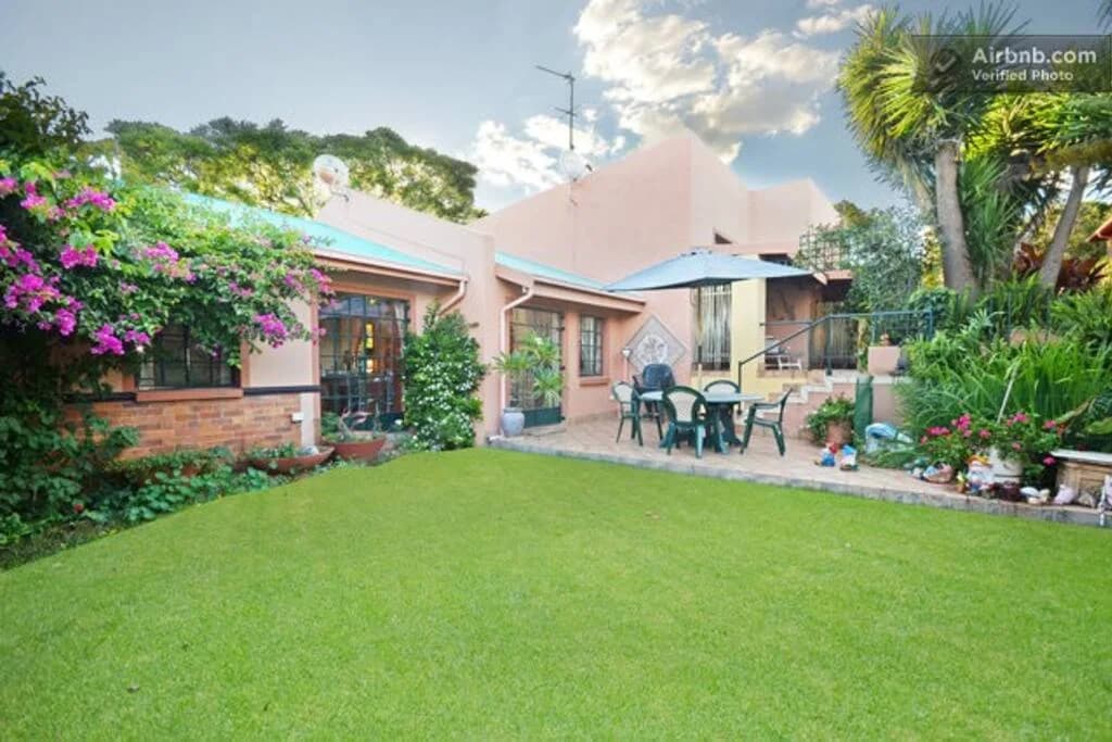 Cherry Tree Cottage in Linden