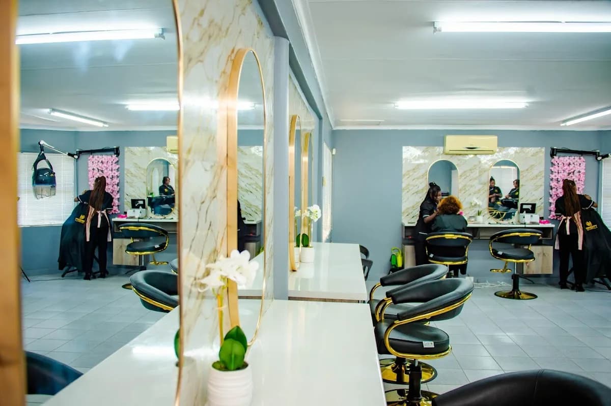 Serenity Hair & Beauty Salon in Meerensee