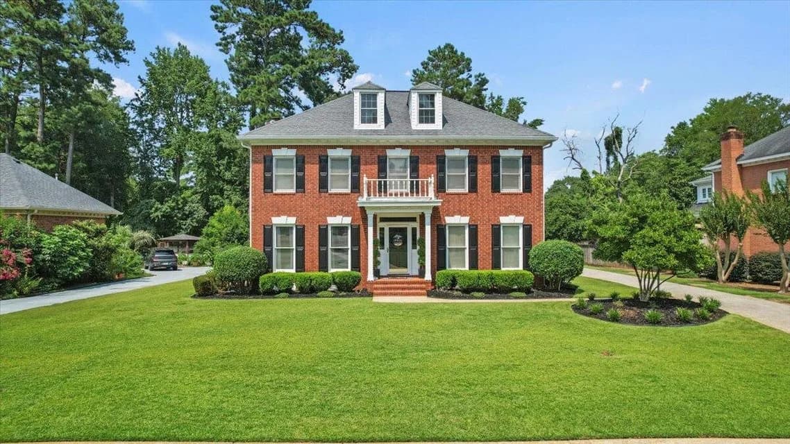 Charissa Jones, Realty One Group Visionaries in Downtown Augusta