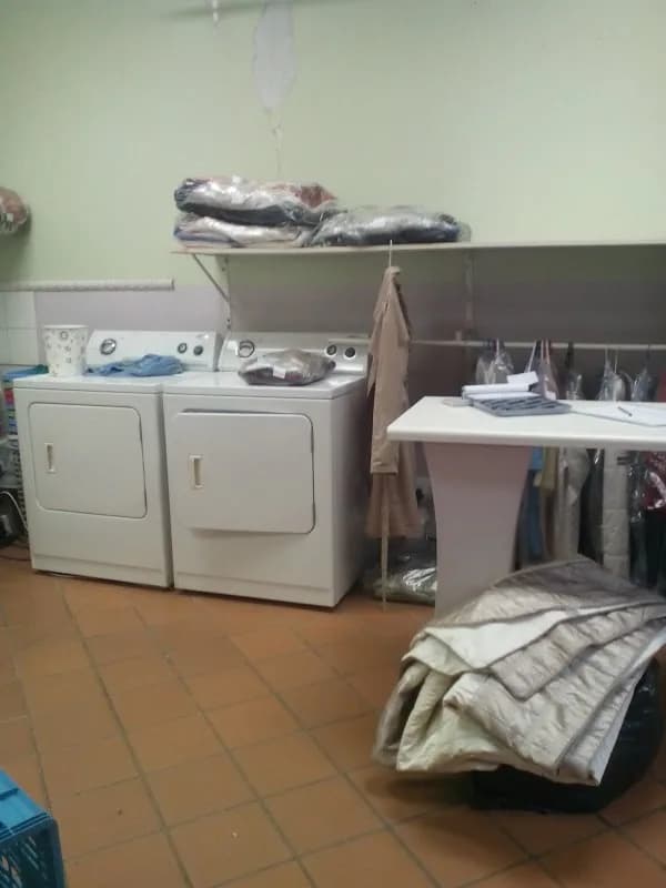 Laundry Basket in Broederstroom