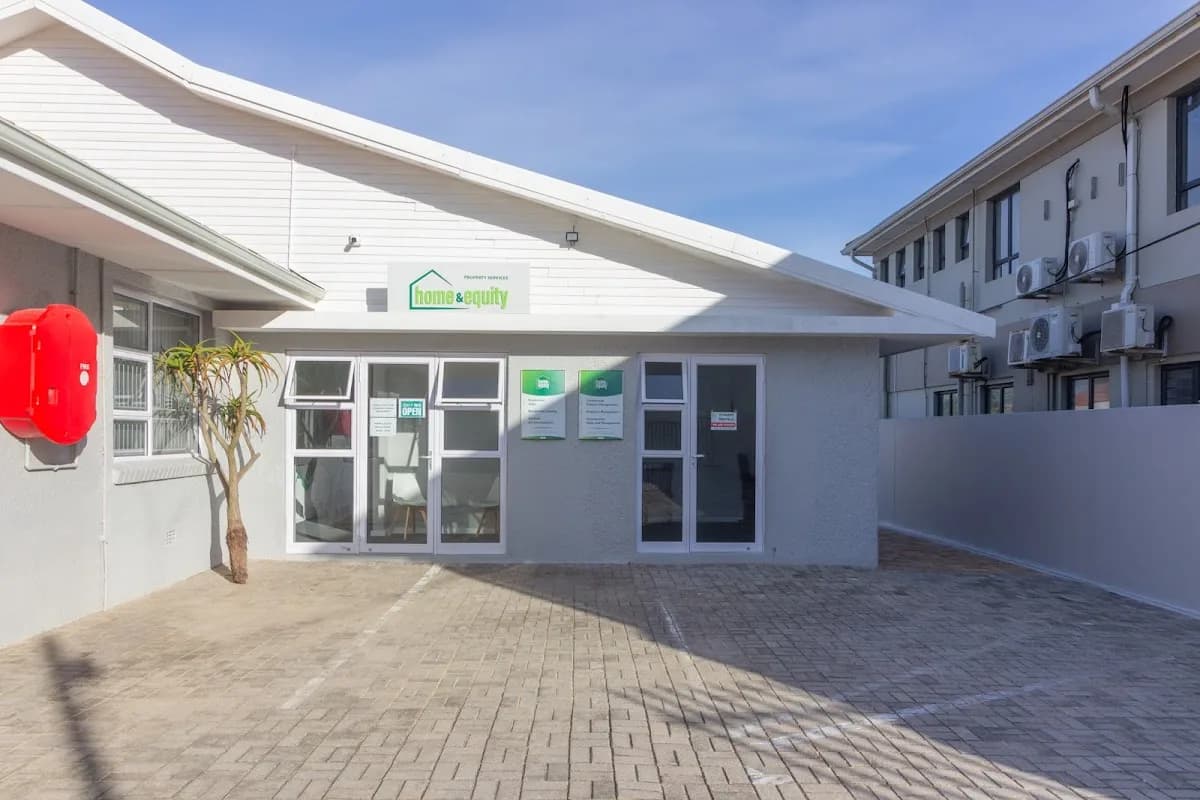 Home And Equity in Humewood