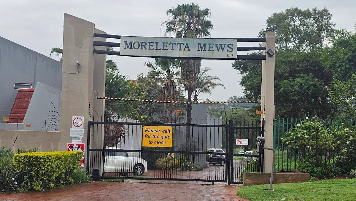 Moreleta Mews complex - Moreleta Park. in Moreleta Park