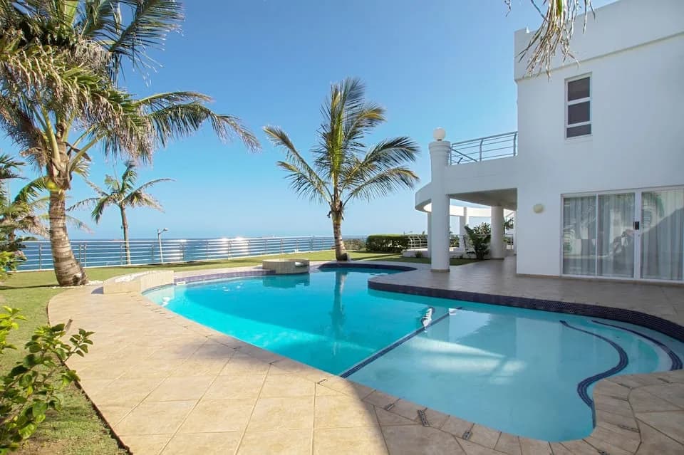 WhereToGo in La Lucia