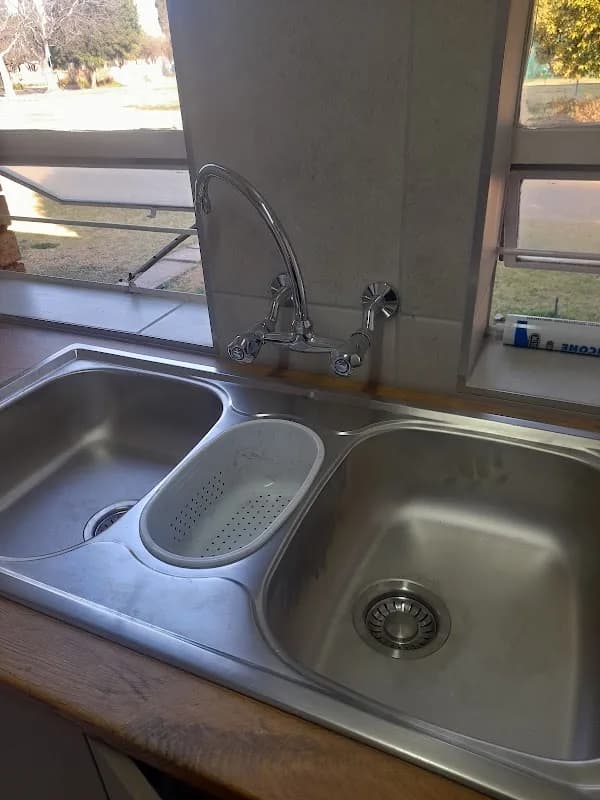 mmk bonolo construction specialist in plumbing and Renovation in Potchefstroom CBD