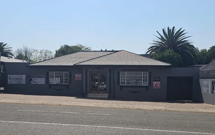 Saunders Inc. Attorneys in Alberton
