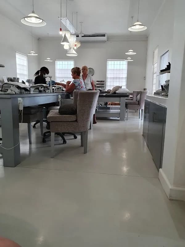 Redlipstick Pamper Lounge in Gordon's Bay