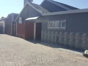 HAPPY STAY GUEST HOUSE in Klerksdorp CBD